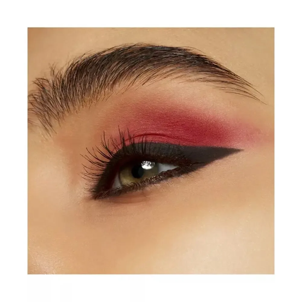 Mac Powder Kiss Soft Matte Eye Shadow in Werk, Werk, Werk